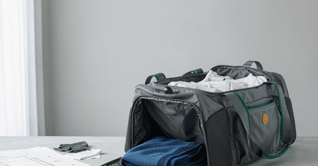 Gym Bag Wet Pocket Design: A B2B Specification Guide